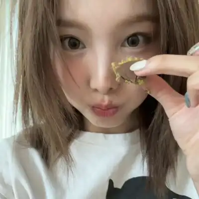 苍傲玉